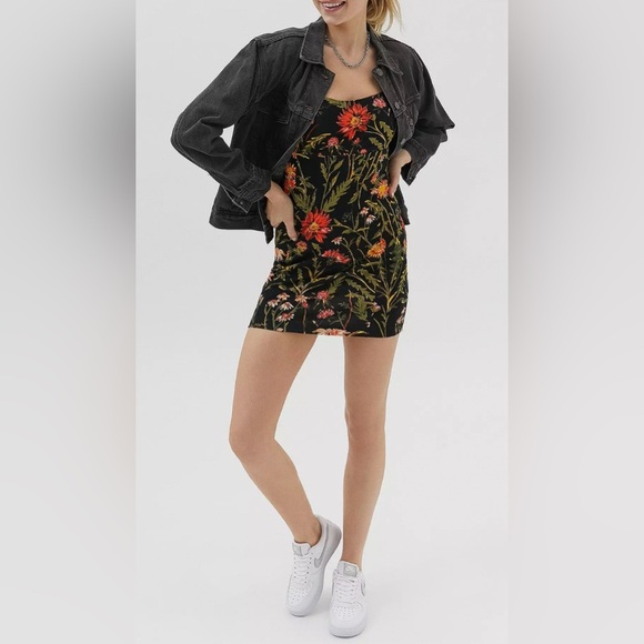 Urban Outfitters Black Tropical Floral Body-con Mini Dress S - Picture 3 of 13